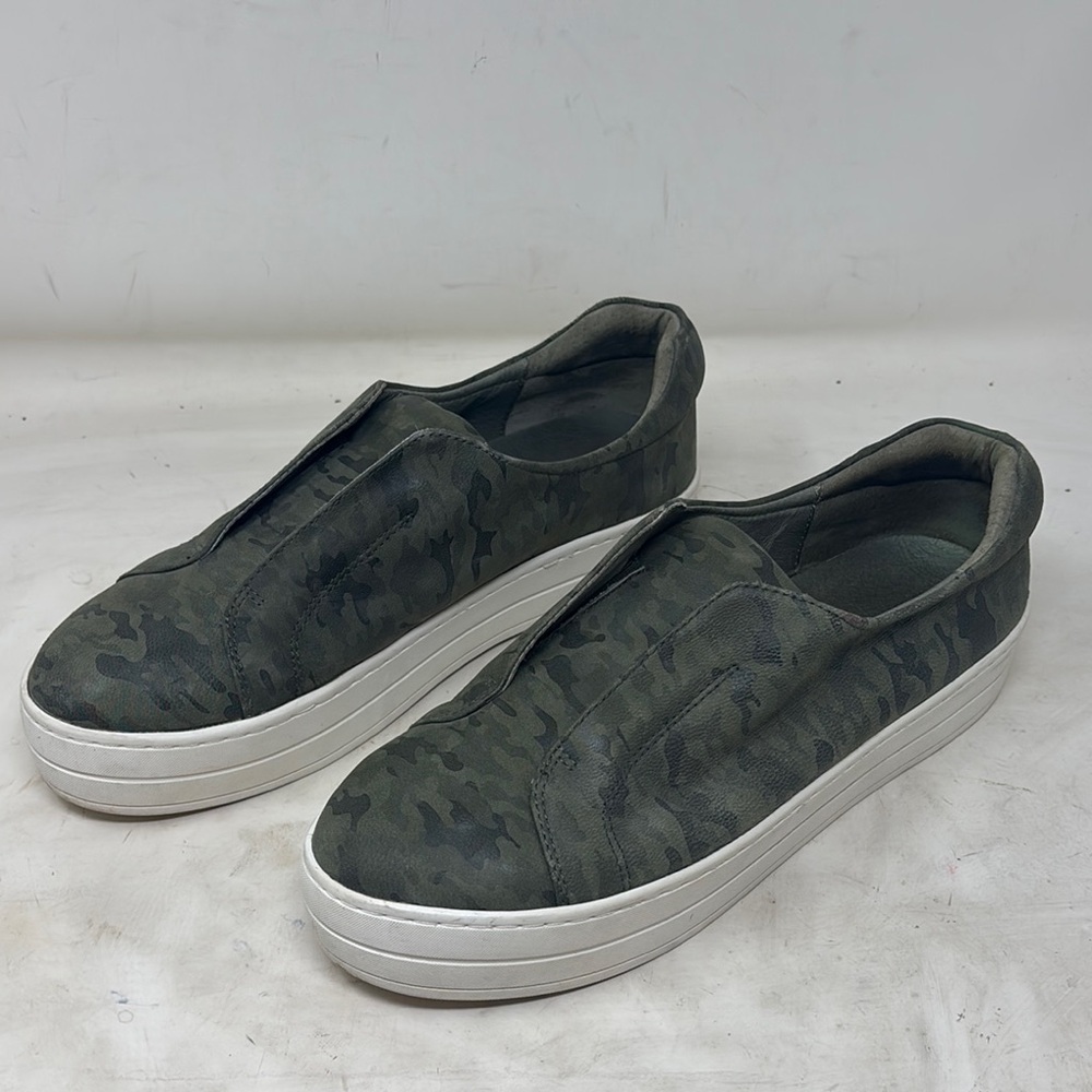 J Slides womens Camouflage Slip-On Shoes - Green and White